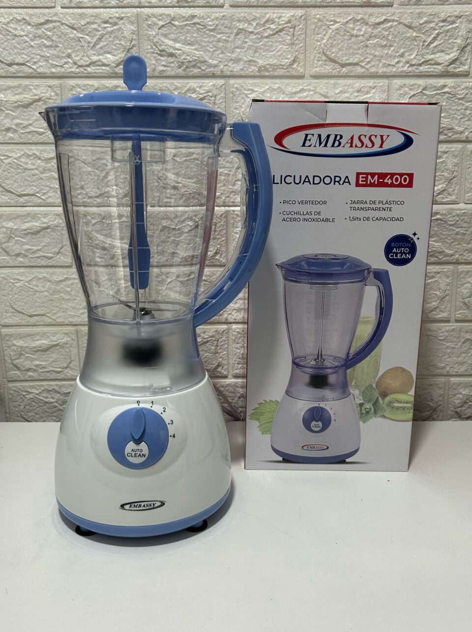 Licuadora Embassy 400W em-400